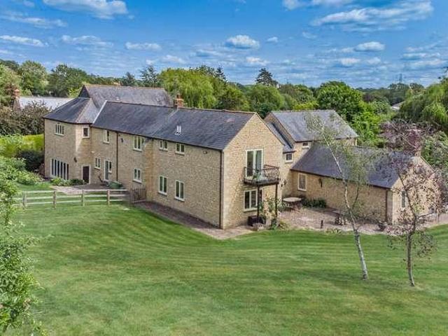 5 bed house for sale