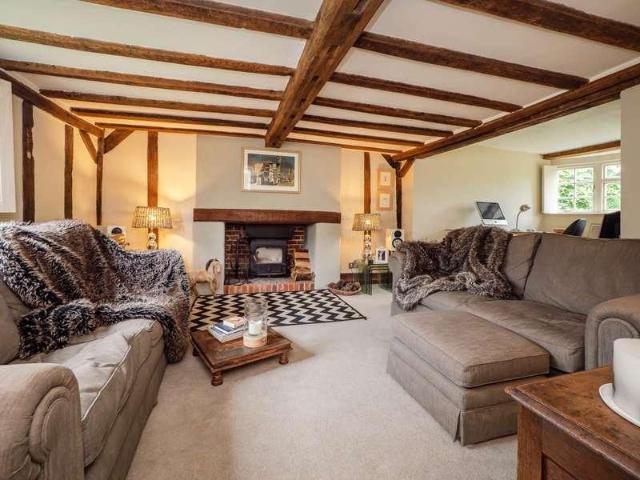 5 bed house for sale