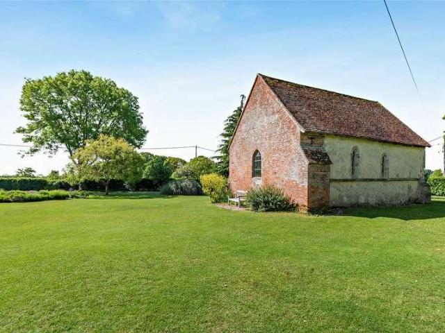 5 bed house for sale