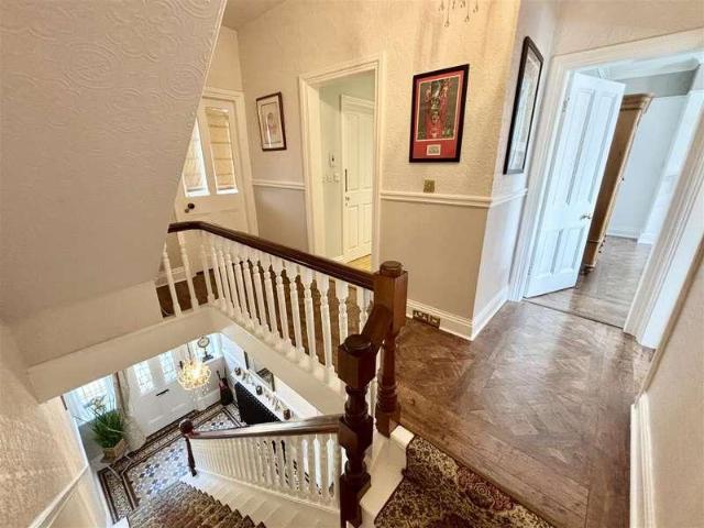 5 bed house for sale