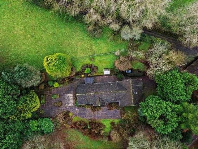 5 bed house for sale