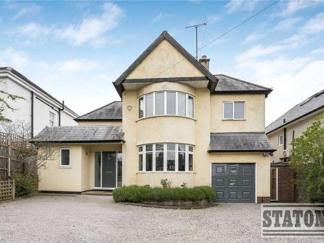5 bed house for sale