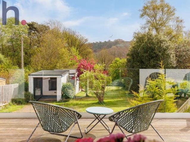 5 bed house for sale