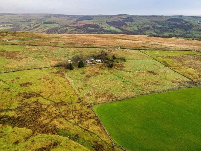 5 bed house for sale