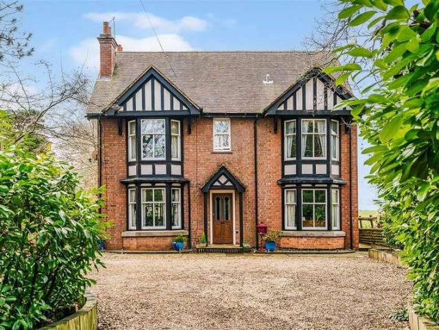 5 bed house for sale