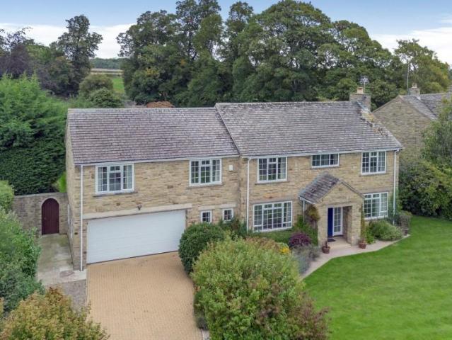 5 bed house for sale