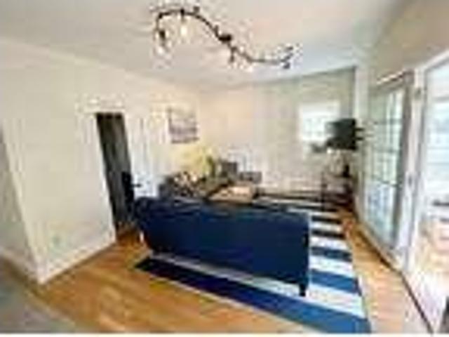 5 bed house in Newport