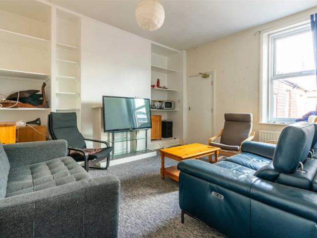 5 bed maisonette to rent in Thornleigh Road, Newcastle Upon Tyne, NE2