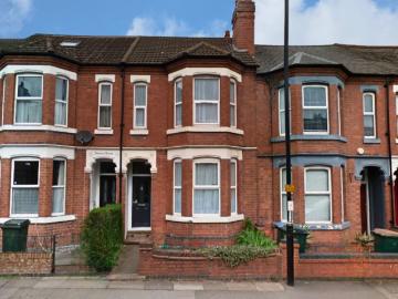 5 bed mid terraced house to rent in Albany Road, Coventry, CV5
