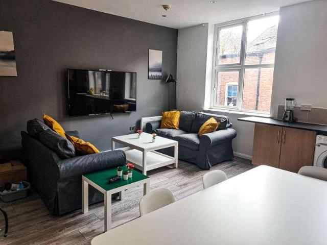 5 bed property to rent