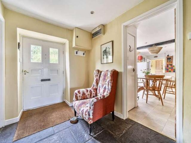 5 bed house for sale