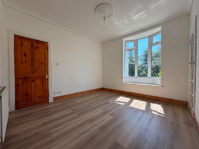 5 Bed Semi Detached House, Merryton Avenue, G46