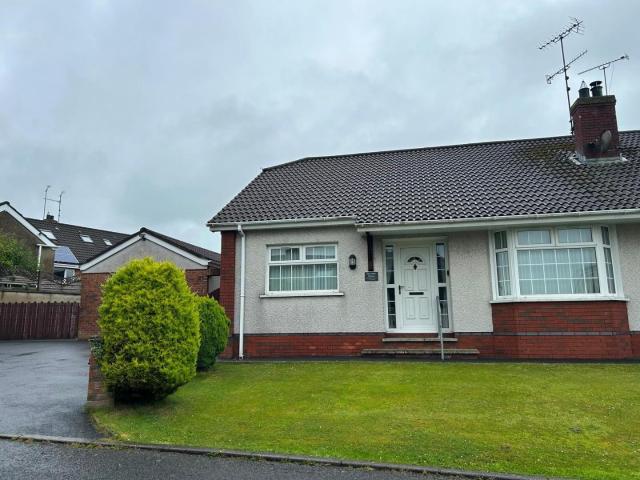 5 Bed Semi detached House For Rent