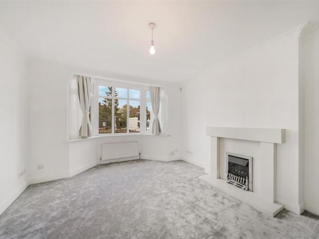 5 bed semi detached house to rent in Harrow Road, Wembley | Daniels Estate Agents