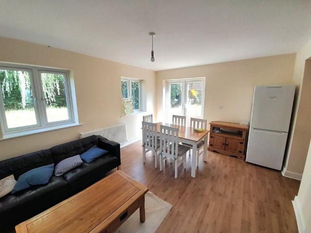 5 bed semi detached house to rent in Rooms at Brereton Close, Norwich, Norfolk