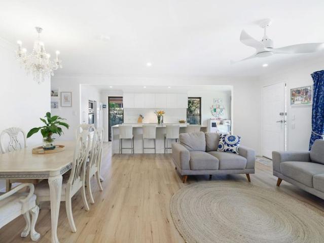5 Bedroom 3 Bathroom Unfurnished Versatile Family Home with Loads of Secure Parking in Mermaid Waters