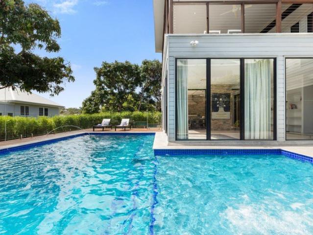 5 Bedroom 3 Bathroom Home Fully Furnished All Bills Incl