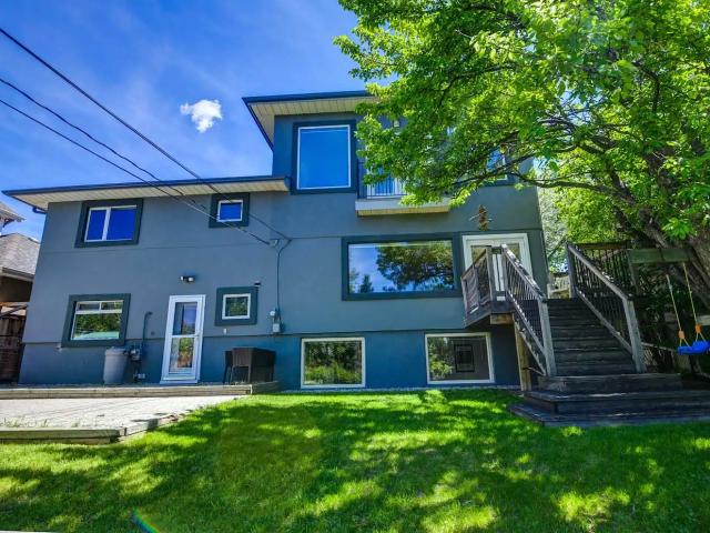 5 bedroom 3 bathroom Inner City Beauty Gorgeous Views and Beautiful Lot