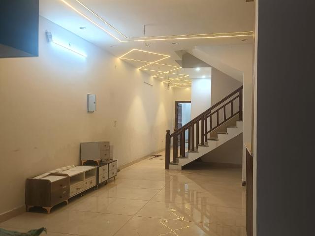 5 Bedroom 275 Sq.Yd. Villa in Sahastradhara Dehradun Listing ID: #9341