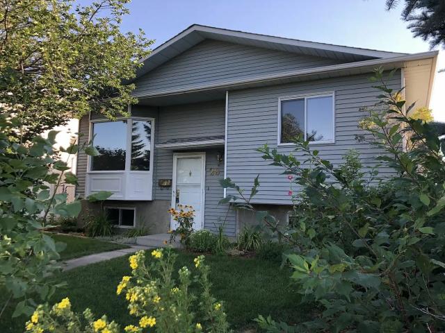 5 Bedroom 2 Bath Home in the Lovely Community of Beddington