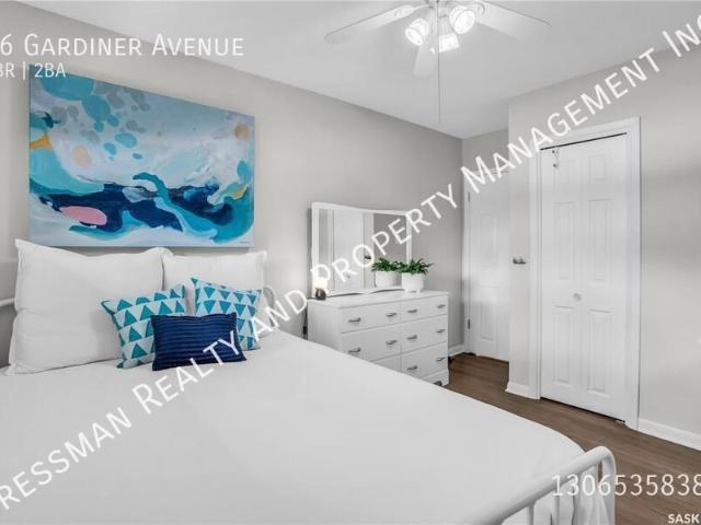 5 Bedroom 2 bathroom Full House in Hillsdale