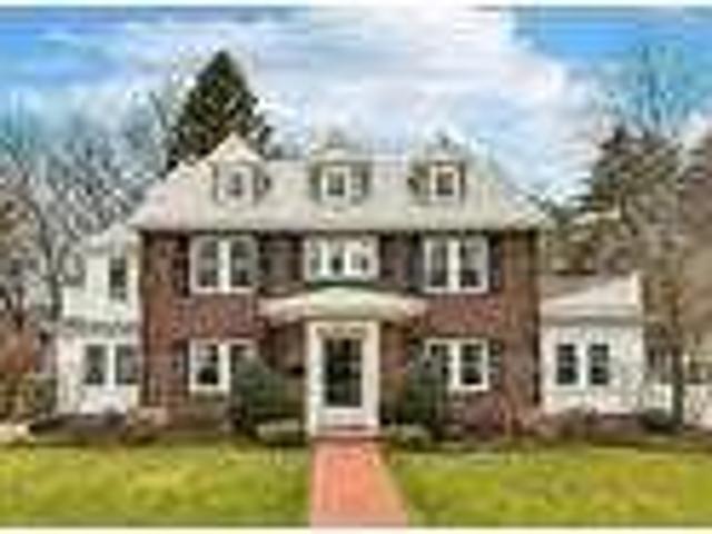 5 Bedroom 4 Bath In Newton MA 02468