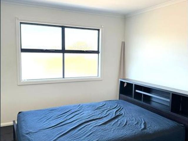 5 Bedroom & 4 Bathroom Dream House in Dernancourt Awaits!