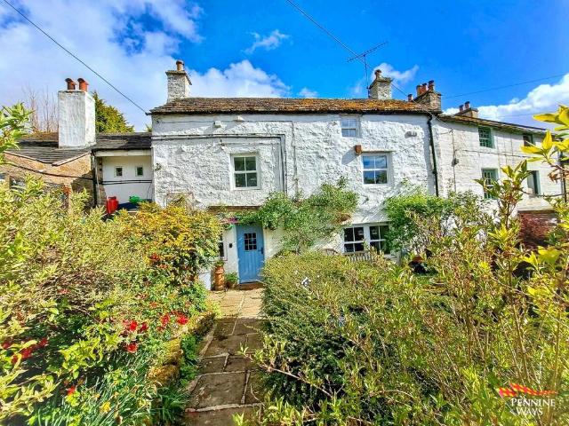 5 bedroom cottage for sale
