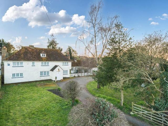 5 bedroom cottage for sale