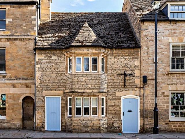 5 bedroom cottage for sale
