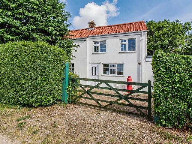 5 bedroom cottage for sale
