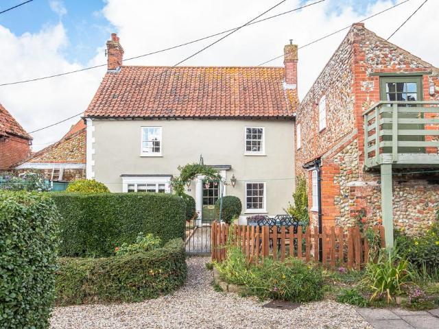 5 bedroom cottage for sale