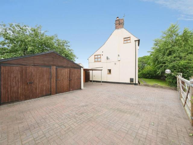 5 bedroom cottage for sale