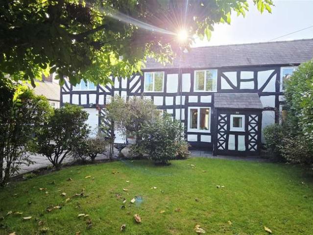 5 Bedroom Cottage House