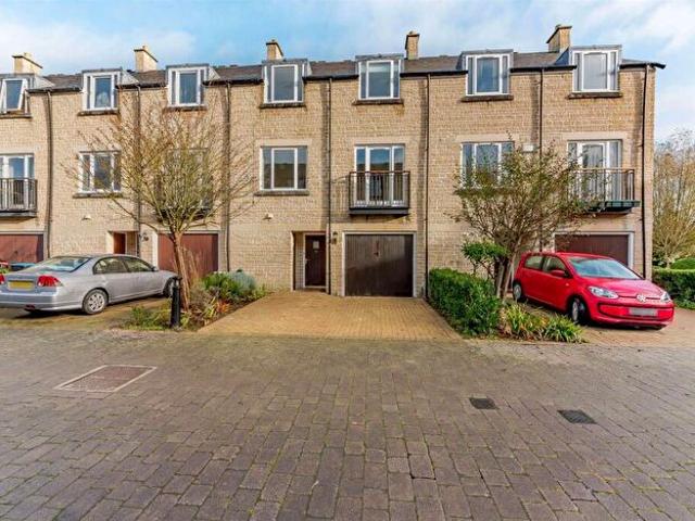5 Bedroom Country House To Rent In Woodford Mill, Witney, OX28