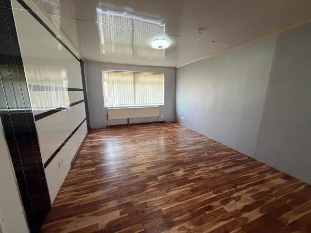 5 bedroom country house to rent
