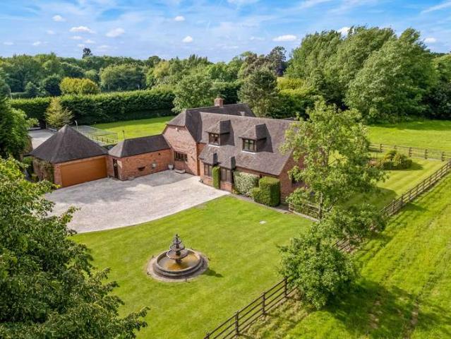 5 Bedroom Country House Character Property