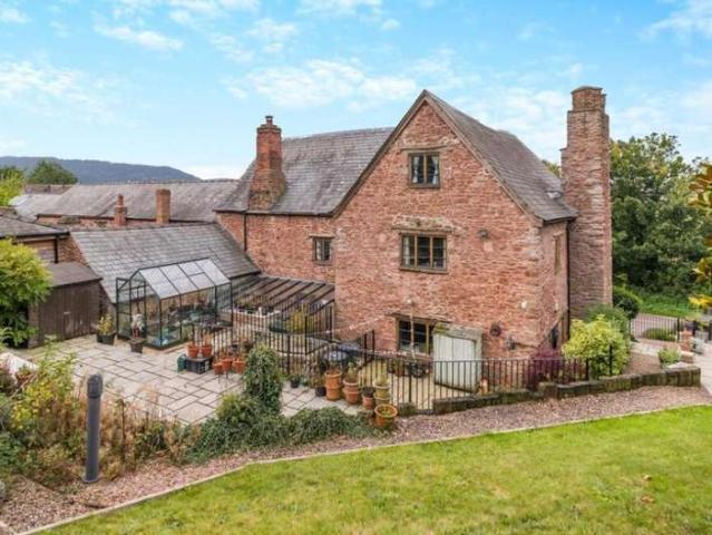 5 Bedroom Country House Character Property