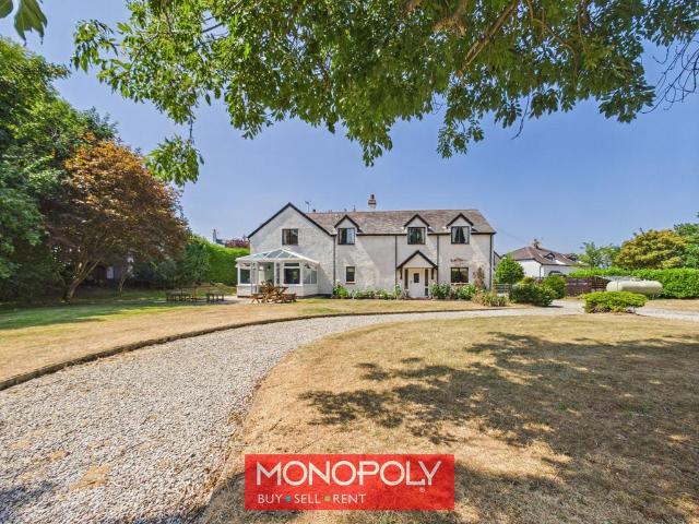 5 bedroom country house for sale
