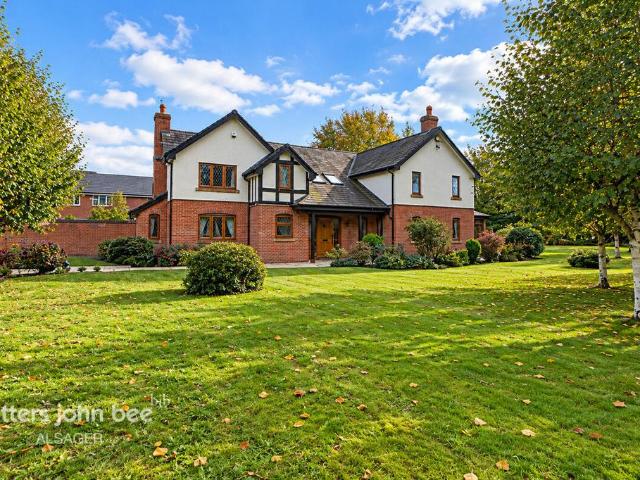 5 bedroom country house for sale