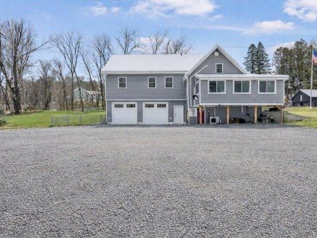 5 bedroom, Colebrook NH 03576 104790172