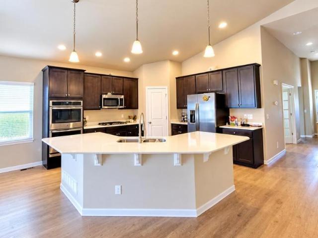 5 bedroom, Colorado Springs CO 80910 105640679