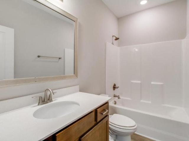 5 bedroom, Columbia SC 29229 106219455