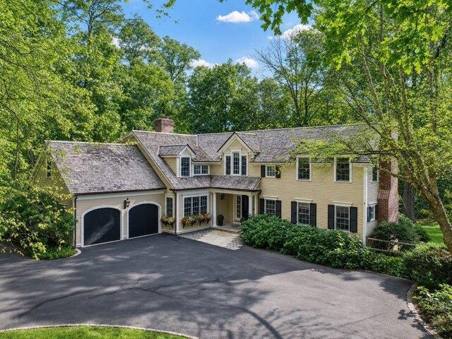 5 bedroom, Concord MA 01742 105424911