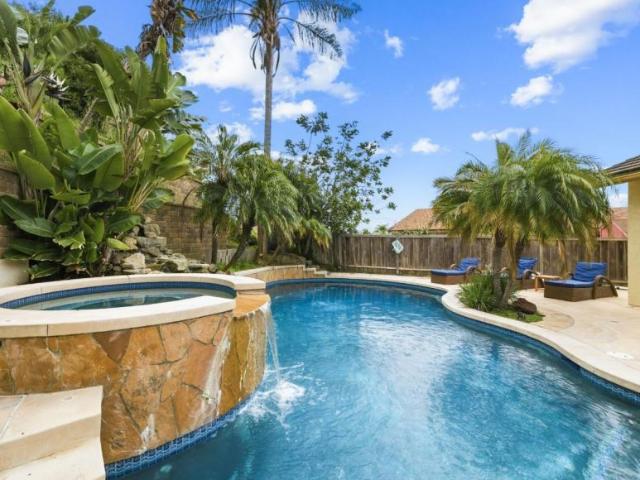 5 bedroom, Carlsbad CA 92011 106029340