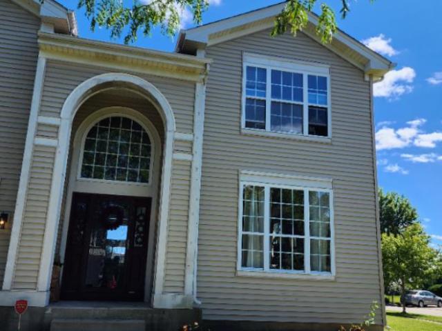 5 bedroom, Carpentersville IL 60110 97625649