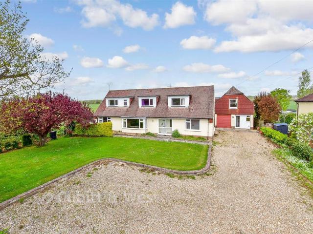 5 bedroom chalet for sale