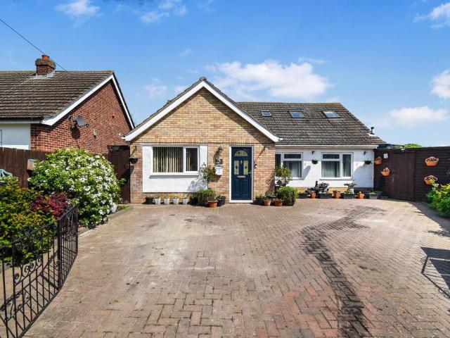 5 bedroom chalet for sale