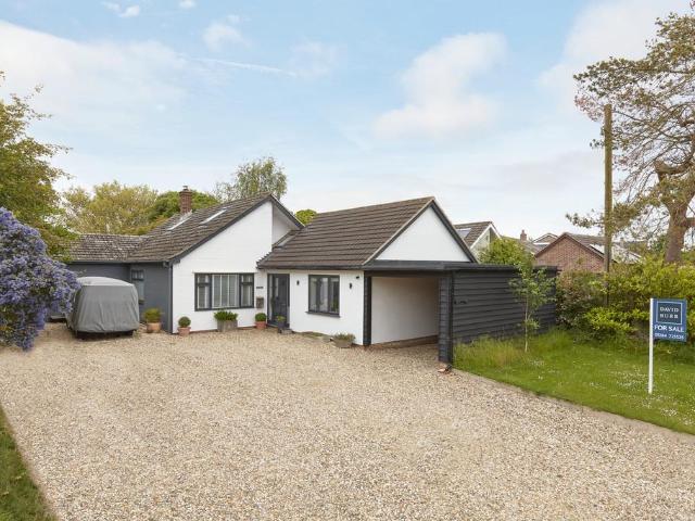 5 bedroom chalet for sale