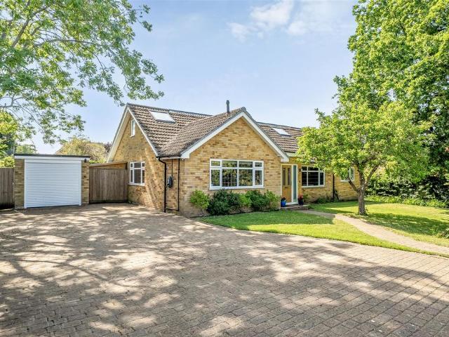 5 bedroom chalet for sale